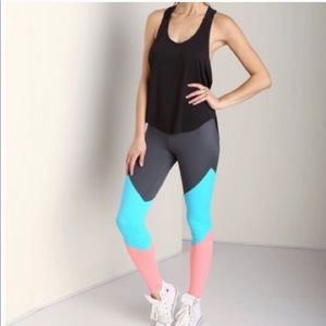Onzie color block high rise track leggings size M